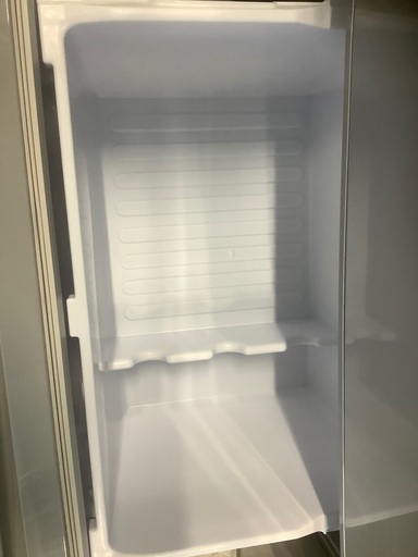 横浜市・川崎市送料無料　SHARP冷蔵庫264L 幅54cmのスリム型冷蔵庫、アパート、マンションなどにおすすめ