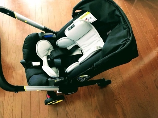 値下げ】【3/8まで】【定価の半額以下】doona. チャイルドシート