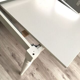 IKEAイケアの伸長式5点ダイニングテーブルINGATORP