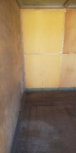 値下げ】一坪コンテナ 約205cm×202cm×高さ217cmくらい 外は鉄板です