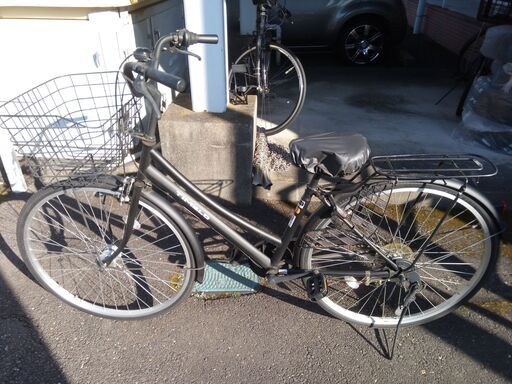 自転車 27インチ ママチャリ シフト切り替え ライト 前カゴあり 黒 高崎市 日時が合えば配送可