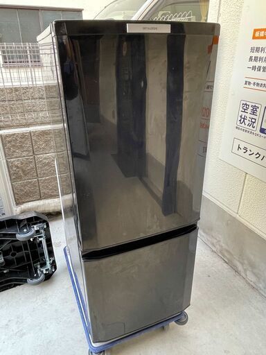 都内近郊無料で配送、設置いたします　2012年製　三菱　冷蔵庫　MR-P15W-B　MT04