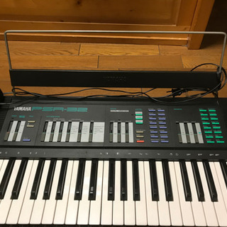 YAMAHA ヤマハ　電子キーボード　電子ピアノ　PSR-32