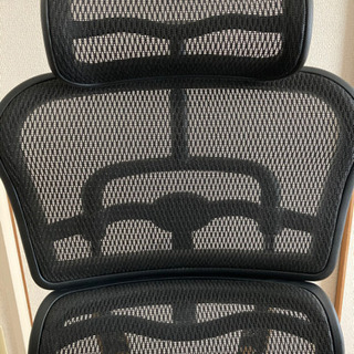 2/28（日）まで【美品】エルゴヒューマンベーシック　メッシュ　モールドウレタン座面　EH-HBM KM-11 ヘッドレスト付