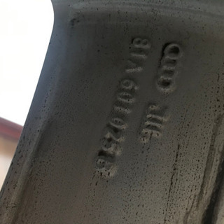 アウディーq2  ホイール　4本