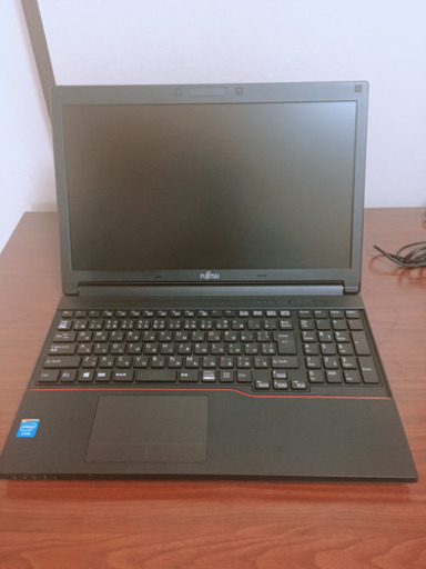 富士通の中古ノートパソコン　SSD128GB搭載