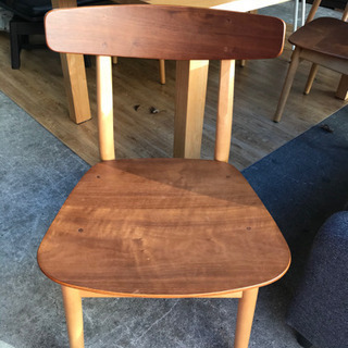 ダイニングテーブル&イス⭐︎