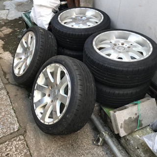 ハイエース　深リム　18インチ