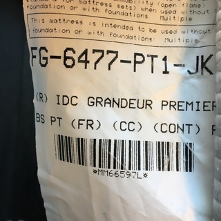 クイーンサイズベッド　キングスダウン