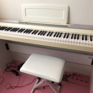 【ネット決済】コルグKORG88鍵盤　白　電子ピアノ