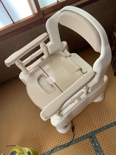 ポータブルトイレ　安寿