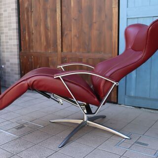 北欧デンマークのメーカーKEBE(ケベ)社の総本革張 KE-26PN リクライニングチェアーです！！無段階のフットレスト付のパーソナルチェアはシアタールームなどにおススメ♪フランスベッド取扱い