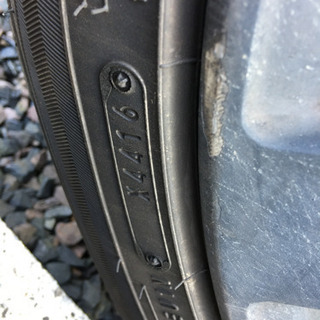 急募！18インチホイール付きスタッドレスタイヤ4本セット！美品！急募！