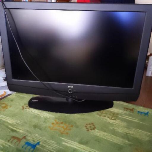 中古の40型のTV