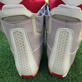 スノーボードとブーツのセット