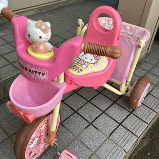 キティちゃんの三輪車