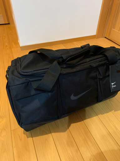 ショルダーバッグ　NIKE