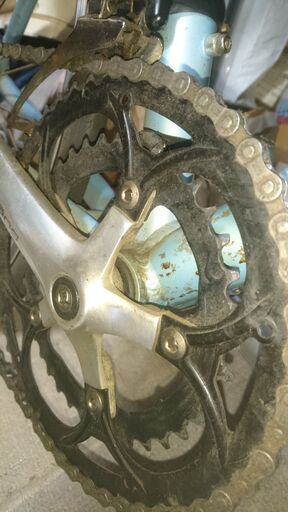 梅雨で後悔しないために｜ロードバイクは室内保管とスタンドで守る