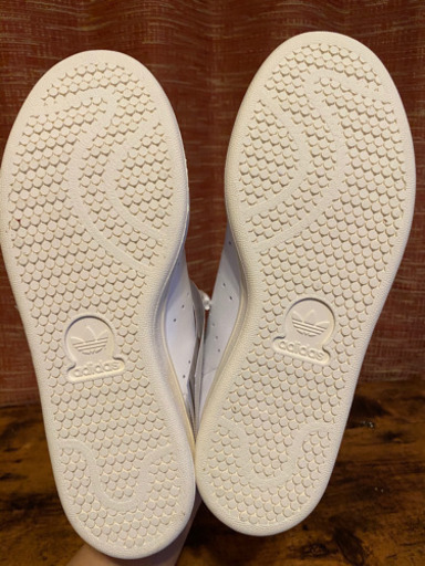 STAN SMITH 新品です