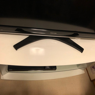 【中古】【受け渡し決定】REGZAテレビ 42型 テレビ台 SONYブルーレイプレイヤー