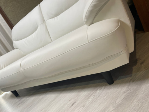 美品】ニトリゆったり2名〜3名用の合皮ソファー