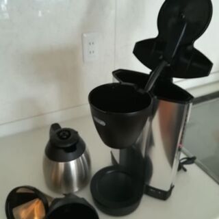 デロンギ　コーヒーメーカー（最大10杯分）
