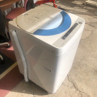 【リサイクルショップ八光　安心の1か月保証　旧鹿児島市内配達・設置無料】シャープ 5.5kg 全自動洗濯機 ブルー系SHARP 穴なし槽 ES-GE55P-A
