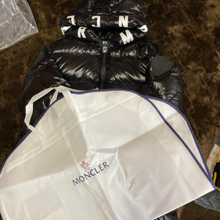 MONCLER モンクレール