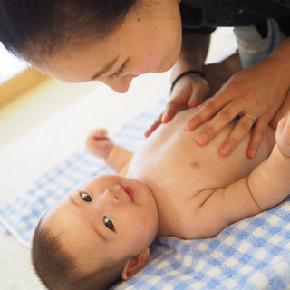 【ベビーマッサージ】生後1ヶ月から行える親子の幸せコミュニケーション♡