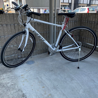 GIANT クロスバイク　ESCAPE R3