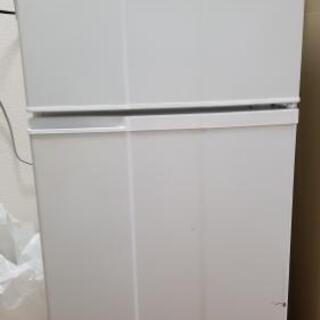 冷蔵庫(Haier 2ドアタイプ 85L 2011年製)売ります