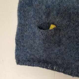 手編みベストとベレー帽