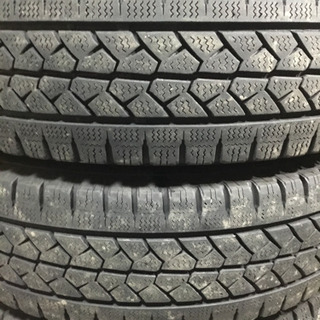 値下げ！ハイエース等 195/80R15  107/105L LT ブリヂストン スタッドレスタイヤ 4本セット