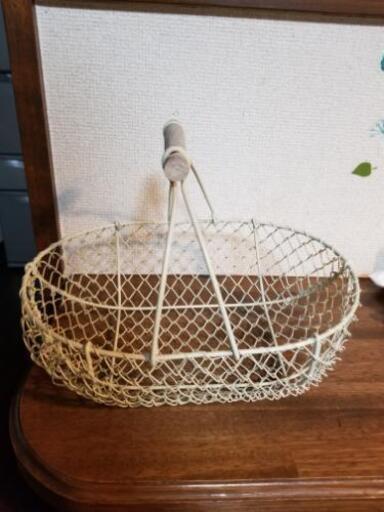 ワイヤーカゴ
