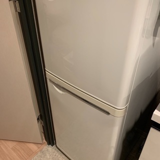 2ドア冷凍冷蔵庫です