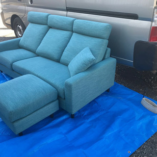 ニトリ　ソファ三人掛け　ハイバック　オッドマン付き　ターコイズブルー ニトリ ソファ三人掛け ハイバック オッドマン付き ターコイズブルー