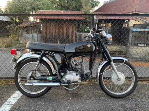 YB-1 four 外装綺麗　機関良好