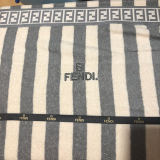 FENDIタオルケット新品