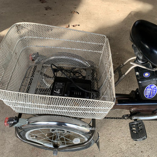 三輪車電動自転車お売りします。
