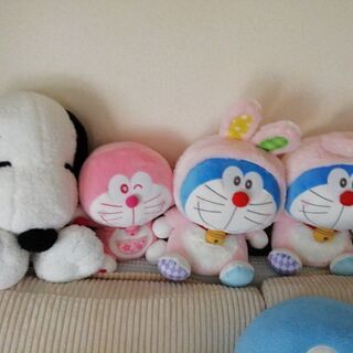 スヌーピーぬいぐるみ&ドラえもんぬいぐるみ