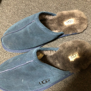 UGG