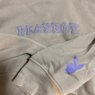 ＧＵ❌PLAYBOY パーカー お値下げ