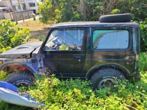 ジムニー好きな方に、JA11 部品があります。お金儲け目的の方には