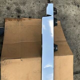 トラック車部品　ドルフィン用グリル上