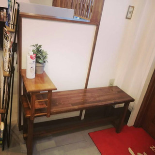 ベンチ　現金受け渡し