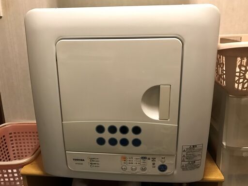 TOSHIBA 東芝 ED-45C 衣類乾燥機 4.5kg 2015年製 除湿形回転ドラム式 ヒーター乾燥 シワ取り機能 温風乾燥