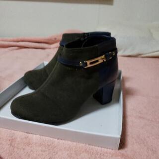 ⏬⤵️Esperanza　エスペランサ　ブーツ　紺×ｶｰｷ