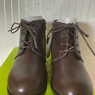 ブーツ　新品　ブラウン　冬靴　23〜23.5  M