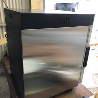 遠赤外線電気温蔵庫 米澤工業