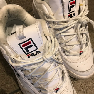 FILA スニーカー